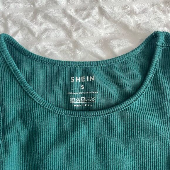 shein cropped tank - Picture 2 of 3